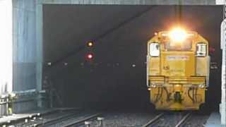 Northern Explorer Train Exiting Britomart Tunnel [upl. by Lokkin]