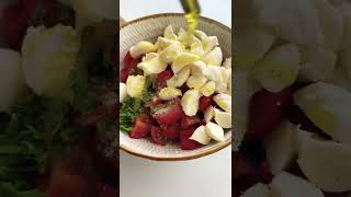 Tomate Mozzarella Salat gesund schnell und mega einfach Salat Ideen Italienische rezepte [upl. by Ahsetal226]