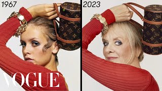 60s Supermodel Twiggy Recreates a Classic Photo  56 Years Later [upl. by Vasta]