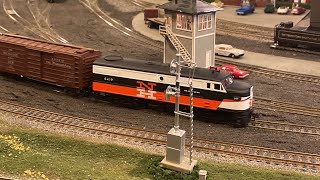 2 rail o scale and ho scale trains running at the Youngstown model rr association in Austintown Ohio [upl. by Thirzia411]