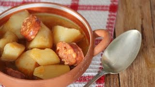 Patatas a la riojana  Rezetas de Carmen [upl. by Kilbride]