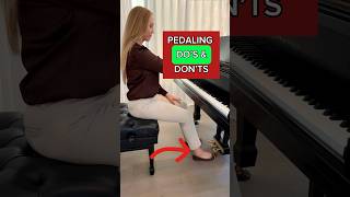 How to use the SUSTAIN pedal 🎹 piano [upl. by Yentroc]