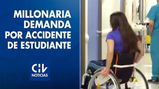 Millonaria demanda a la U de Chile por accidente que dejó parapléjica a una joven estudiante [upl. by Euqinaj470]