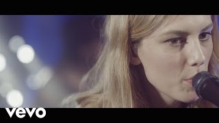 Wolf Alice  quotYoure A Germquot Live  Vevo LIFT UK [upl. by Thomas]