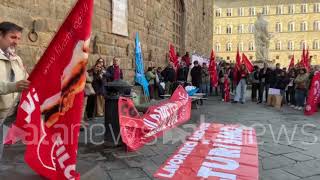 Firenze sciopero del personale degli Uffizi quotVogliamo garanziequot [upl. by Nylqcaj]