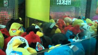 Angry birds in the claw machine Part 2 [upl. by Sapers]