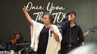 Surprise เพลงเจ็บนิดเดียว  คุณแม่นิตยา ftTHE TOYS OnceUponTheToys Groove CTW 280118 [upl. by Ewold]