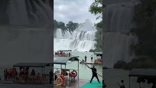 The spectacular Detian transnational waterfall in Guangxi [upl. by Glynnis]