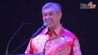 Zahid wins over Wanita MCA with Mandarin skills [upl. by Dionne]