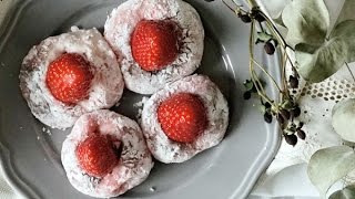 How to make strawberry milk daifuku daifuku mochi recipe mochi strawberry  home cooking [upl. by Fenner781]