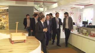 El Gobernador Daniel Scioli visitó las oficinas de Google Argentina [upl. by Slerahc]