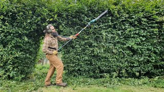 🌳The Best Telescopic Pole Hedge Trimmer Review UK 2024🌳 Bosch Universal Hedge Pole 18 Trimmer Review [upl. by Oiramad]