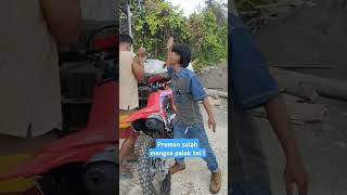 Preman sok jago babak belur salah sasaran palak intel tni shorts [upl. by Dewees835]