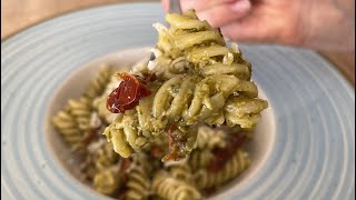 Cea mai Rapida Reteta de Paste cu Pesto  Retete Vegetariene [upl. by Unni]