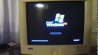 Windows XP boot and use on a 512mb 3200 RPM HDD [upl. by Teena]