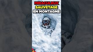 Il sauve un SNOWBOARDER coincé sous la NEIGE  ❄️ [upl. by Eaner]