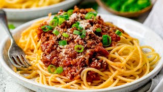 Quick and Easy Spaghetti Bolognese  Family Favourite [upl. by Kcered]