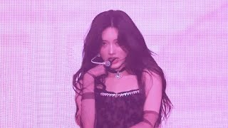 240811 아이브 가을  7 rings 직캠 IVE Gaeul CONCERT FANCAM THE 1ST WORLD TOUR SHOW WHAT I HAVE ENCORE [upl. by Ikkim]