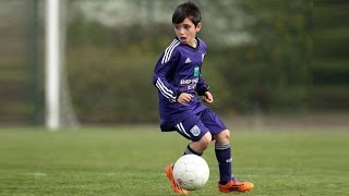 Geleceğin en büyük futbolcusu Messisi Pietro Tomaselli [upl. by Nnyleimaj]