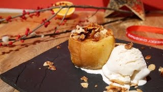 Bratapfel mit Marzipan 🍎🎅 Schnell und einfach  Lets Cook [upl. by Acinet287]