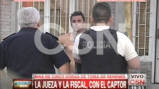 C5N  POLICIALES TOMA DE REHENES EN TORTUGUITAS LA NEGOCIACION [upl. by Nidak751]