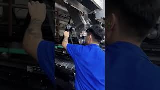 Precision Threading Watch This Machine Operator in Action 🧵🤖 [upl. by Leddy]