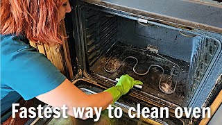 How to Clean an Oven Fast  Tips from a Professional Cleaner [upl. by Dare]