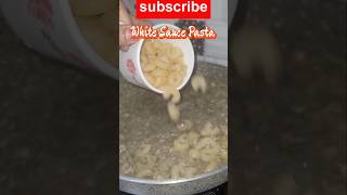 White Sauce Pasta 😋 shortsfeed youtubeshorts whitesaucepasta redsausepasta kidsfavourite [upl. by Einahpehs]