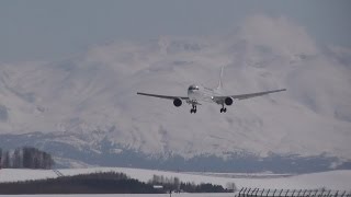 旭川空港の絶景の絶景アプローチ quot Superb view Landingquot JAL JAPAN AIRLINES Boeing 767346 ER JA657J [upl. by Yellehs]