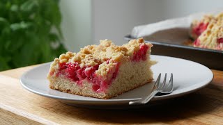 Johannisbeer Streuselkuchen mit Hefeteig Rezept  Red Currant Crumble Cake Recipe  ENG SUBS [upl. by Lenzi450]