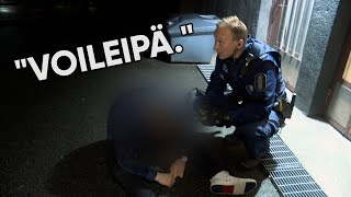 Oulun poliisit ja väsynyt voileipämies  Poliisit [upl. by Farnham140]