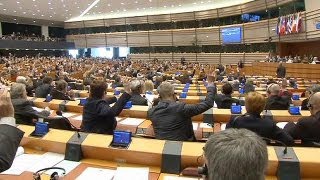 EU Parliament agrees bank bonus caps  economy [upl. by Tutt]