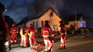 Woningbrand aan de Molenstreek in Finsterwolde [upl. by Karlik]