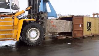 BelloStone GmbH loading of granite blocks [upl. by Sehguh451]