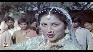 GORAY BADAN TE CHAMKAY KURTA JALI DA  NOOR JEHAN  SAMINA PEERZADA  PAKISTANI FILM JUNG [upl. by Llednol]