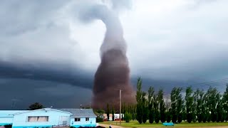 Impresionantes Imágenes de Devastador Tornado en Canadá [upl. by Nay445]