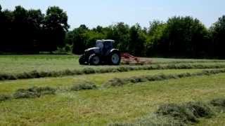 Andaineur double porté Salon de lherbe 2015 à Nouvoitou Rennes  Agricola Mur [upl. by Acinet913]