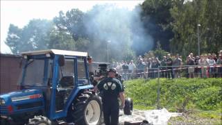 Sternmotor starten  Lanz Bulldogtreffen 2012 [upl. by Adnorehs936]