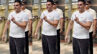 Arbaaz Khan Arrives At Casting Their Vote For Maharashtra Assembly ElectionArbaazKhan [upl. by Nedloh]