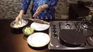 Papita Paratha Recipe  Raw Papaya Stuffed Paratha [upl. by Wier]