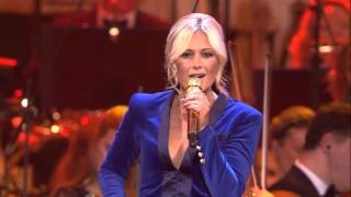 Helene Fischer  Feliz Navidad Live aus der Hofburg Wien [upl. by Enelyar530]