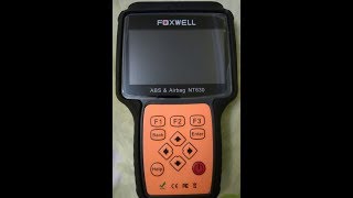 The latest version 2018 foxwell nt630 [upl. by Akinod]