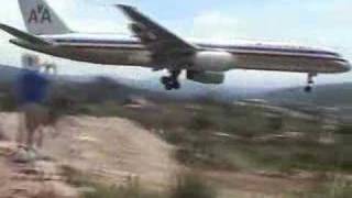 Tegucigalpa Honduras Toncontin airport landing [upl. by Ardni]