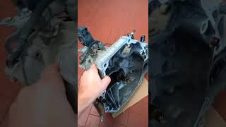 Rumore innesto disinnesto frizione Honda CIVIC VI [upl. by Airlia]