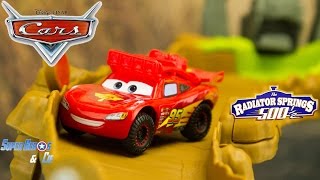 Disney Cars Piste Radiator Springs 500 12 Off Road Rally Flash McQueen Les Bagnoles Jouet [upl. by Schertz]