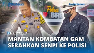 Mantan Kombatan GAM Serahkan Senpi Sisa Konflik ke Polres Bireuen [upl. by Oivatco188]