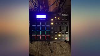 Akai Professional MPD226  16Pad USBMIDI Pad Controller With Full Complement of review [upl. by Vasquez533]