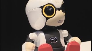 El Kirobo Mini un robot humanoide que te acompañará en tus tareas diarias [upl. by Araik]