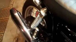 TRIUMPH Thruxton 900 CUSTOM Bliping sound [upl. by Ellinet]