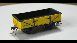 SDS S Truck amp 4 Wheel Shunters Wagons [upl. by Ettevey]